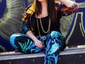 地下女 RAPPER 中国，独特的音乐风格，展现女性力量与魅力